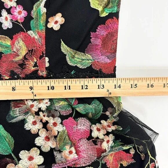 NWT $795 Marchesa Notte Tiered Floral Embroidered Dress Sz 4